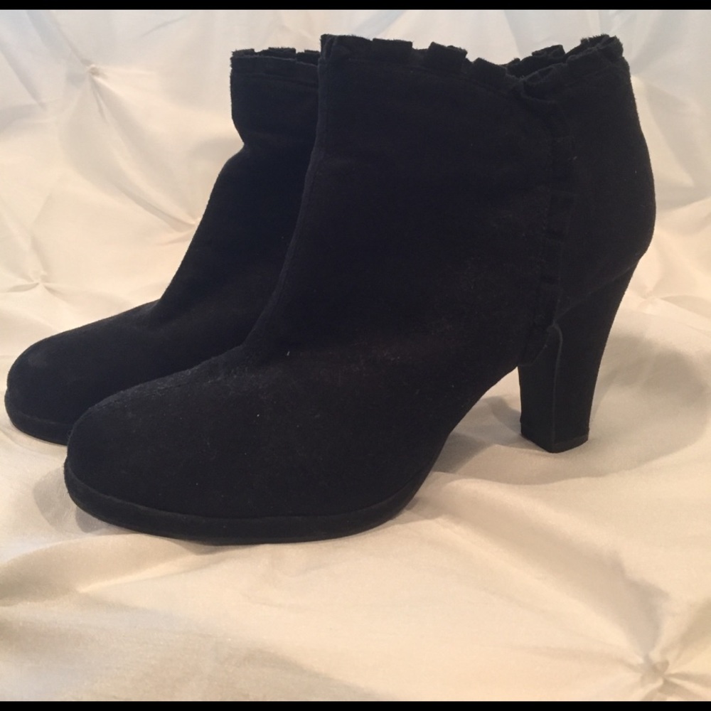 Suede ankle booties