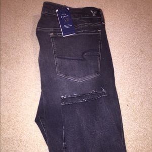 American Eagle cropped jeans WITH TAGS