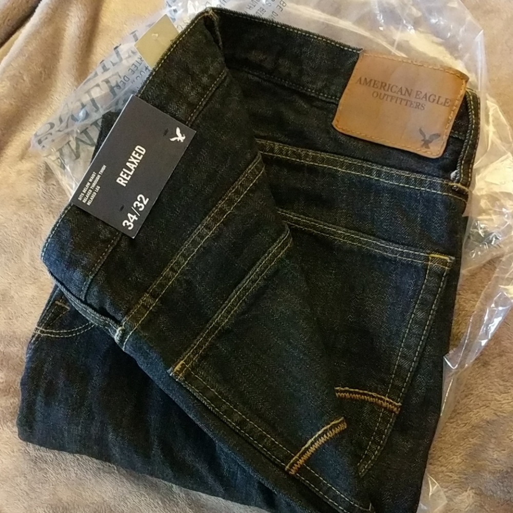Dark rinse relaxed American Eagle jeans