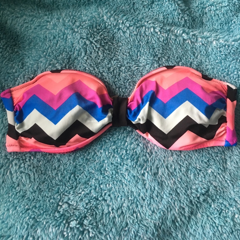 VS PINK multicolor chevron bikini top! Size small
