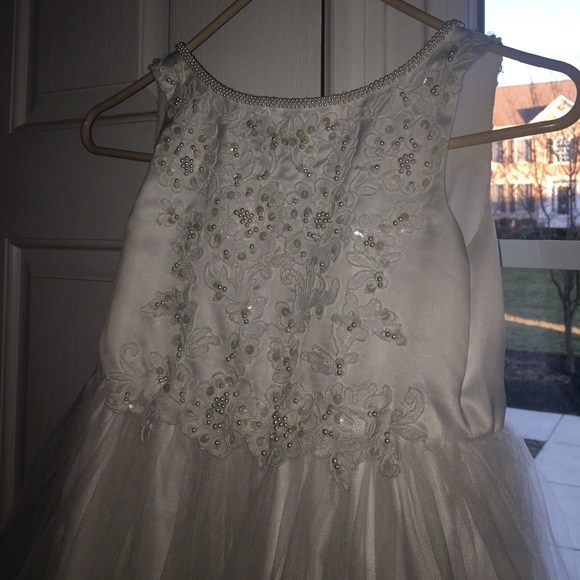 David's Bridal Flower Girl Dress - Picture 1 of 4