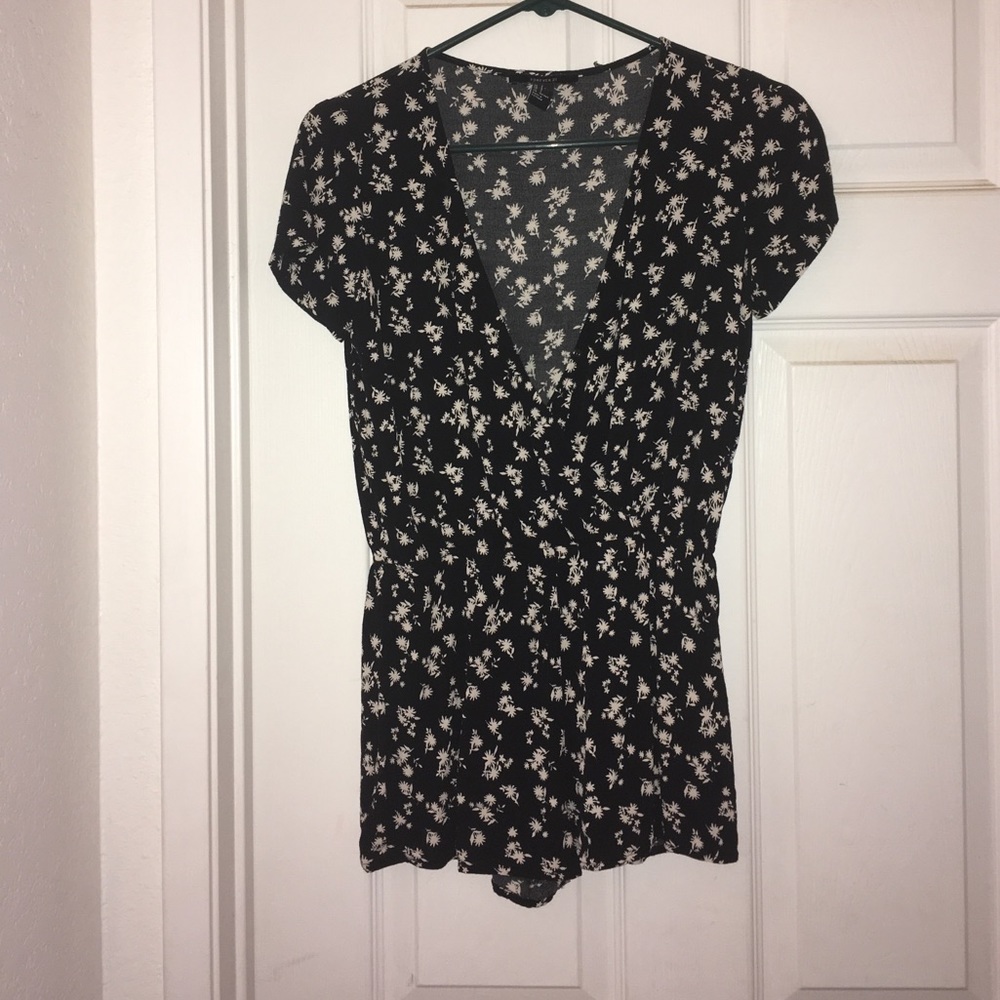 Forever 21 black and white floral romper