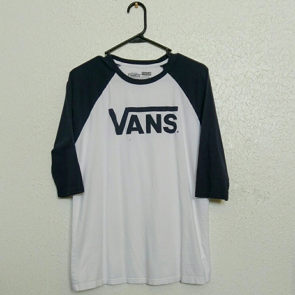 Simple Vans baseball tee
