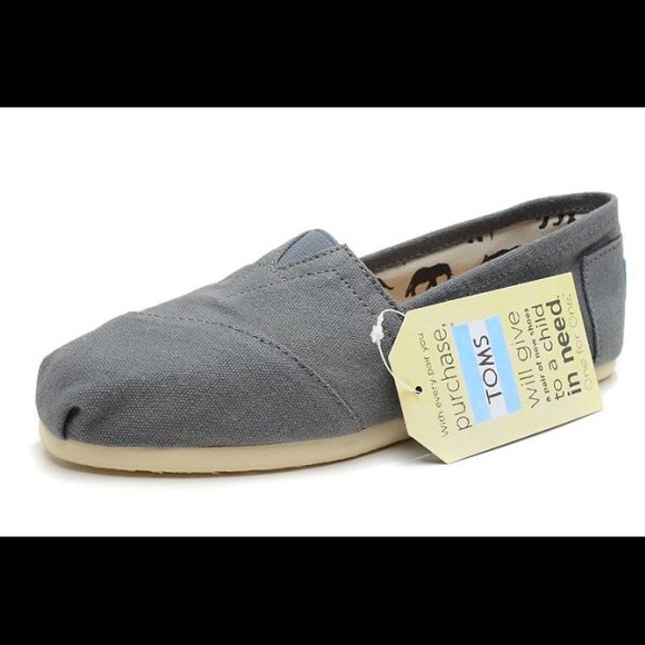 TOMS Shoes - TOMS gray size 7