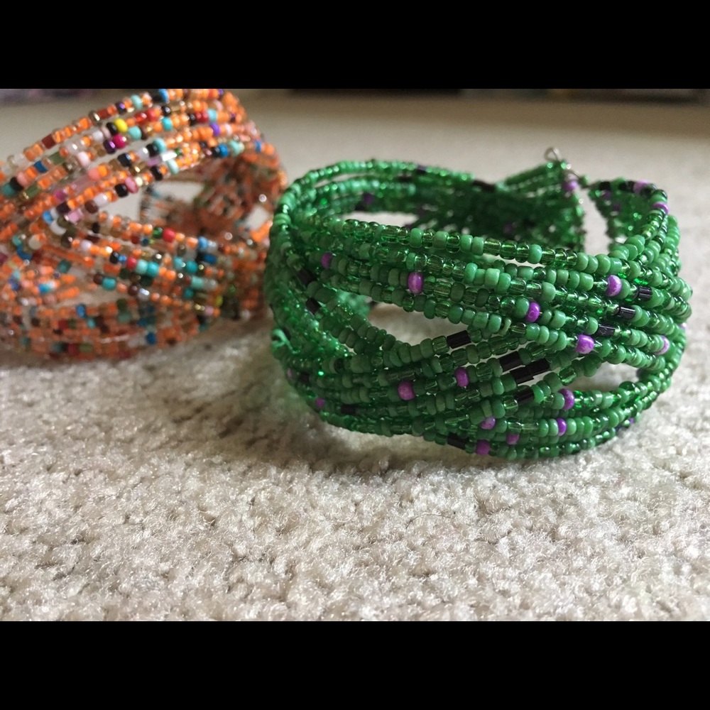Colorful bracelets - Picture 2 of 3
