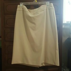 Nude pencil skirt