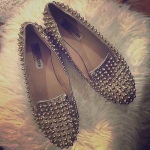 Steve Madden gold studded flats