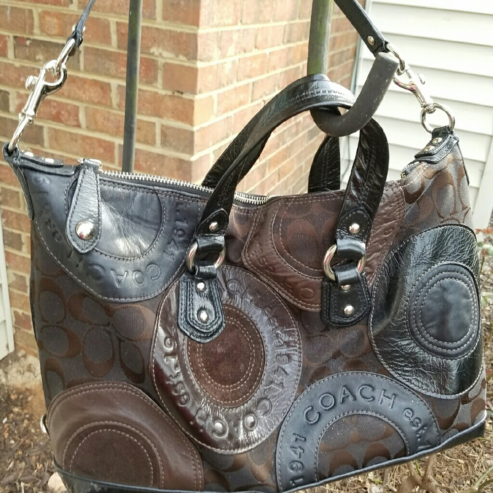 Previously owned EUC mixed leather and suede Coach