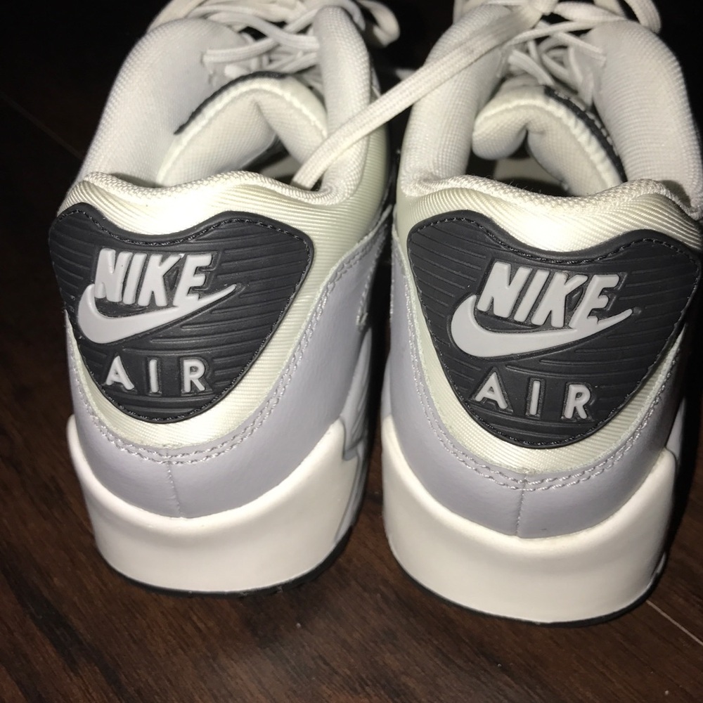 nike women's air max