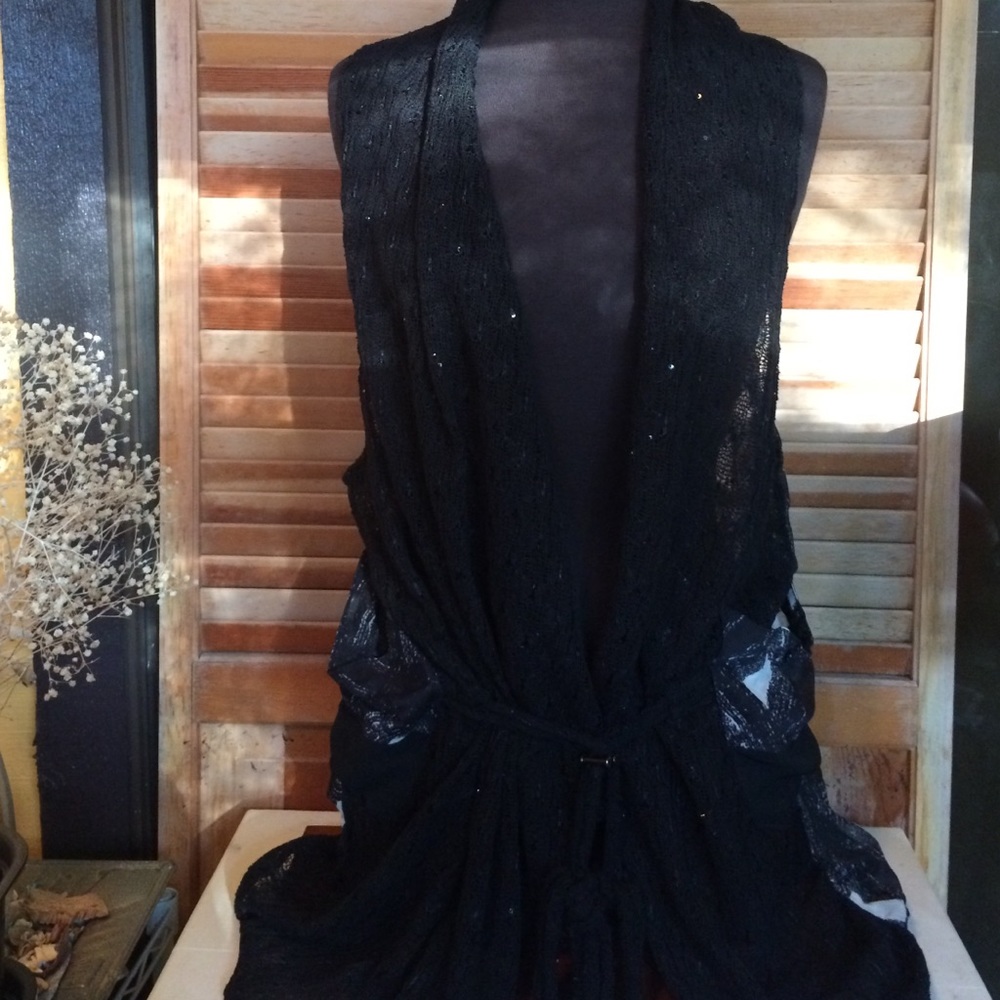 B & W Fantazia Knit Wrap
