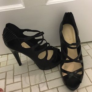 Black heels by Guess