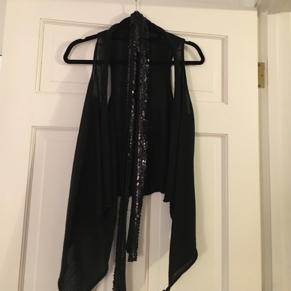 Drape vest with sequin tie