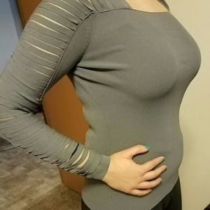 Gray top/// very sexy// runs small