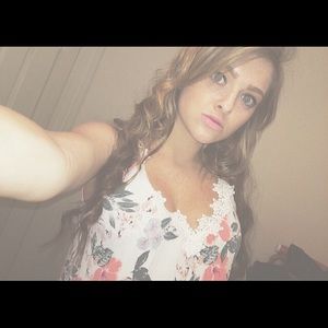 Meet your Posher, Hailey