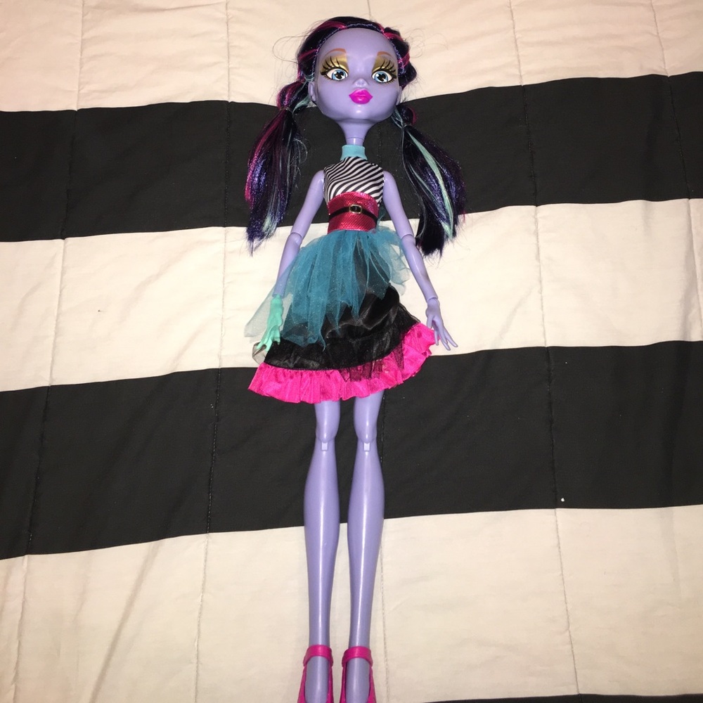 Huge Monster high
