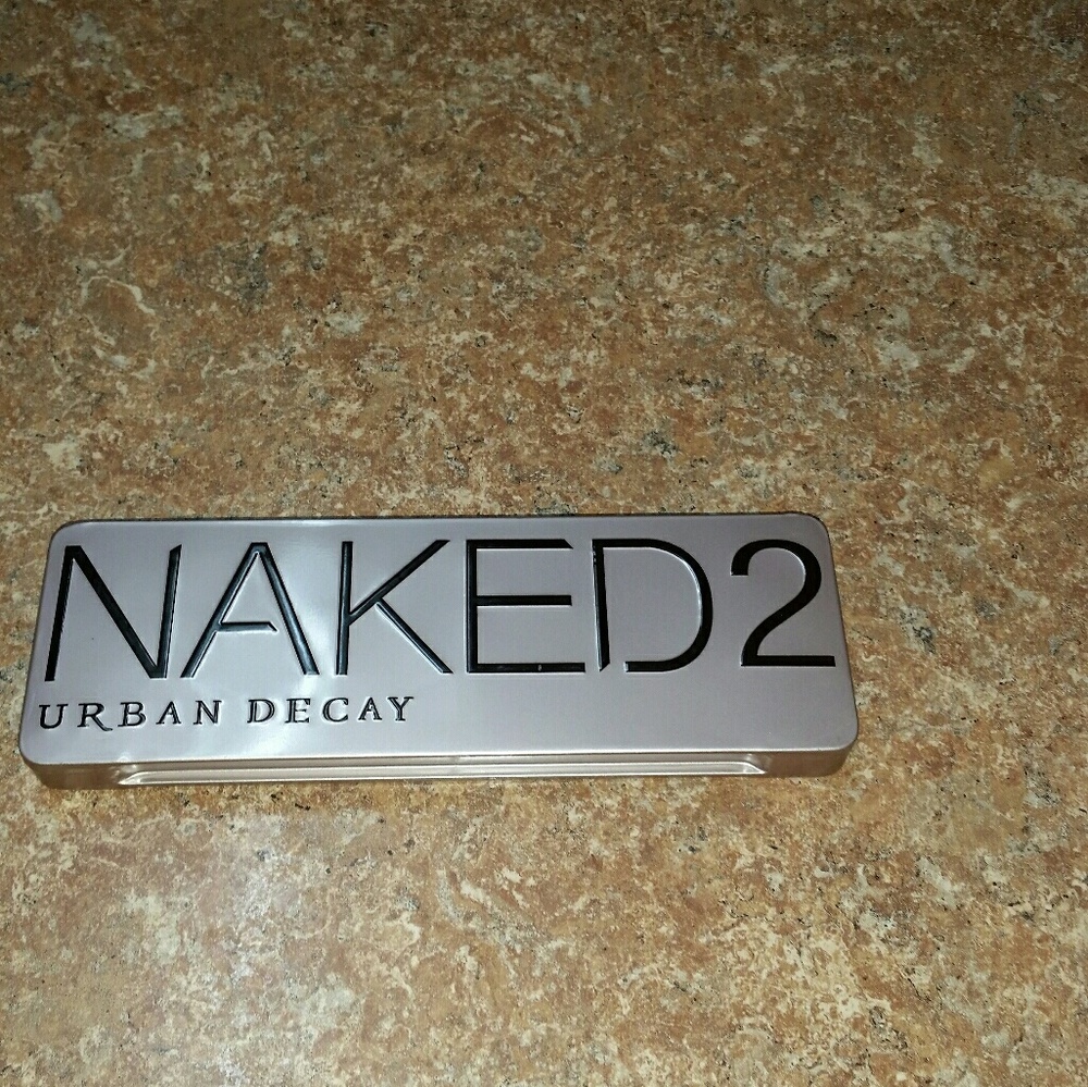 Brand New Naked 2 Make up