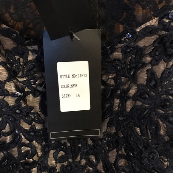 Navy La Femme floor length gown - Picture 6 of 6