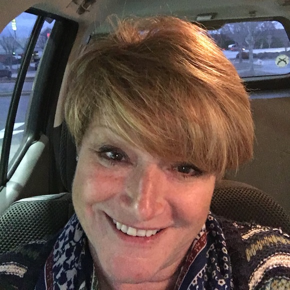 Meet your Posher, Robin - Picture 2 of 8