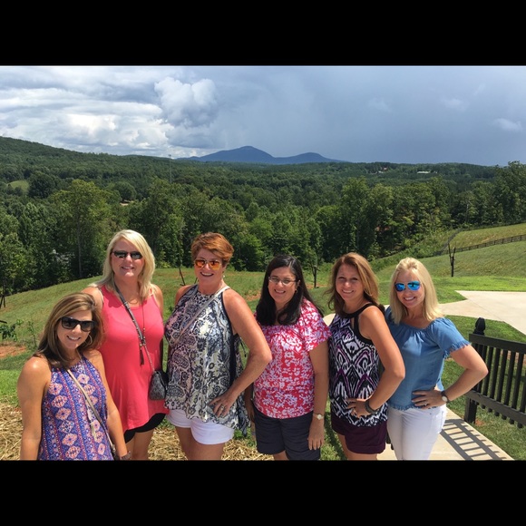 Meet your Posher, Robin - Picture 7 of 8