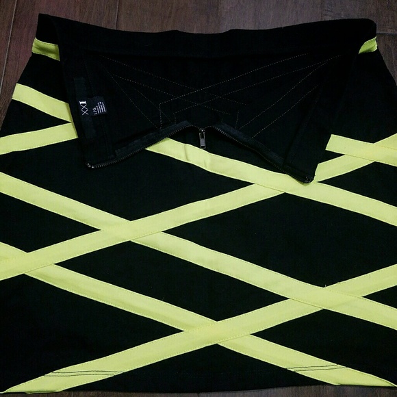 XXI  Skirt size L/G - Picture 3 of 3