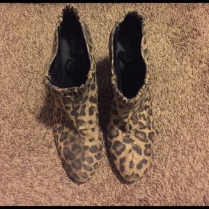 Sam & Libby - Cheetah Heels. Women's size 9.