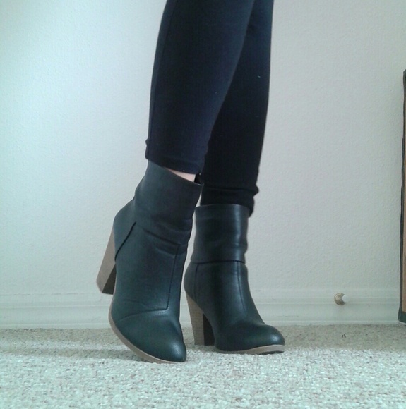 Faux Leather Ankle Booties $25 - Picture 1 of 4