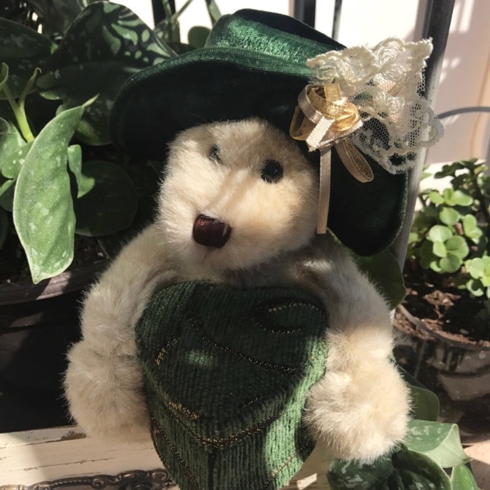 Teddy Bear Gift Box - Picture 2 of 4