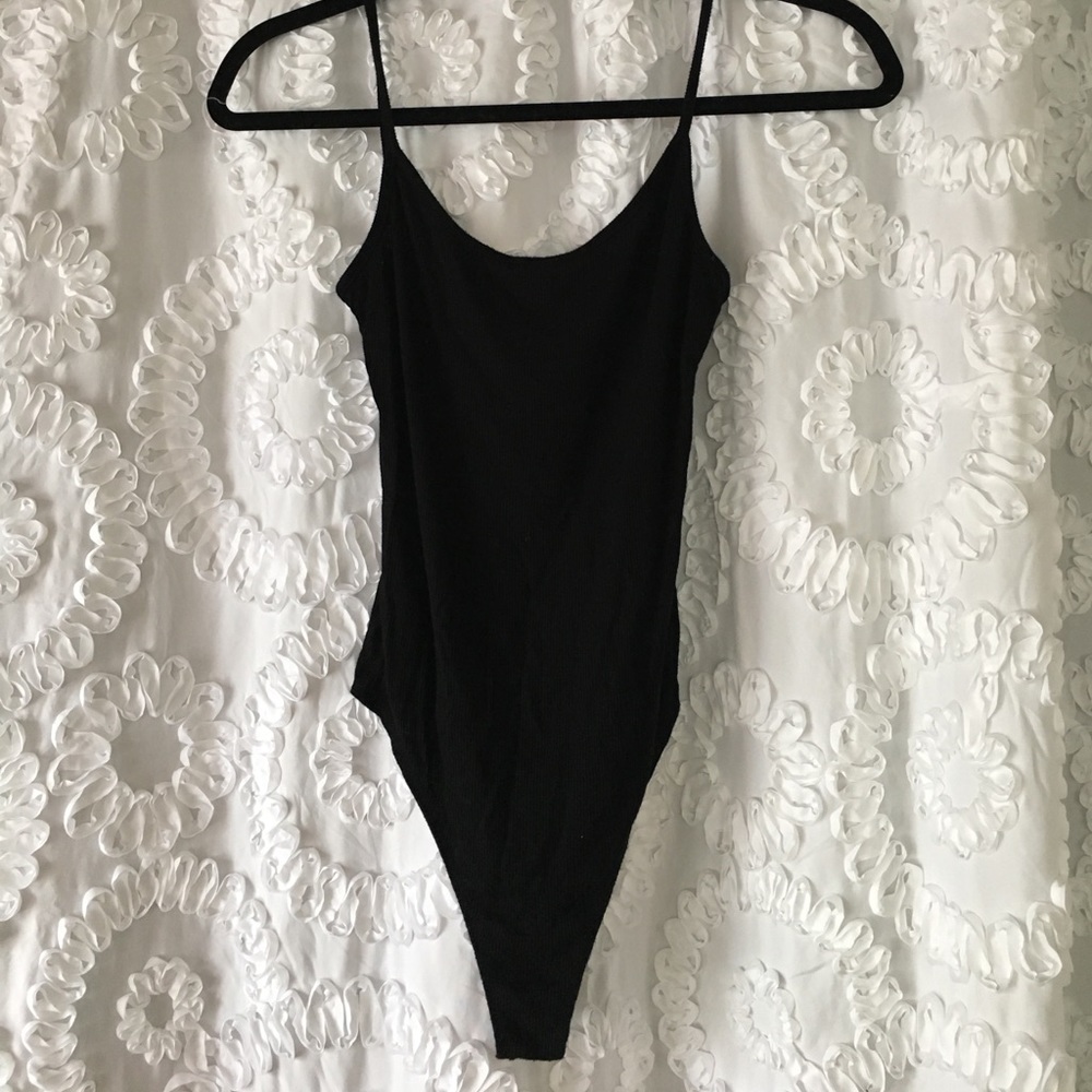 Low Back Brandy Melville Bodysuit