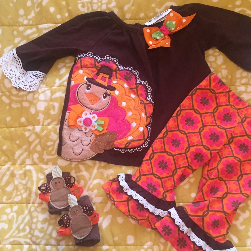 Thanksgiving outfit - Picture 1 of 1
