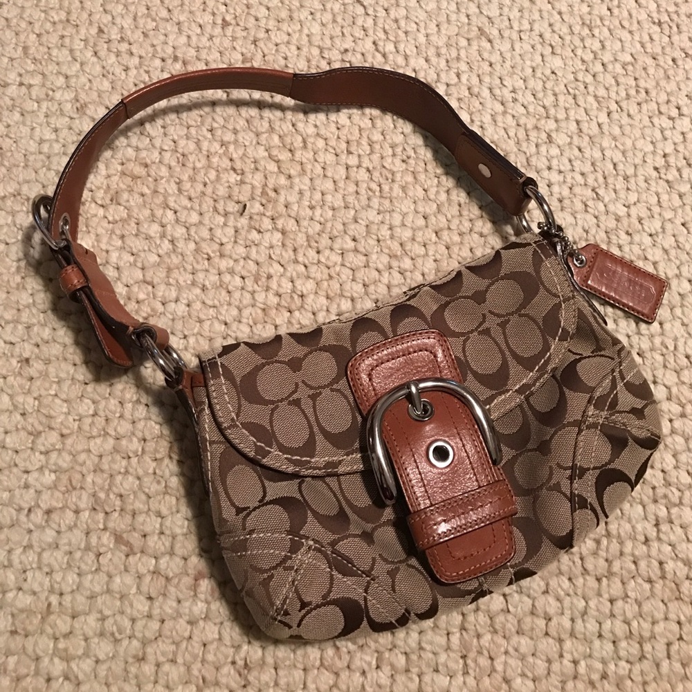 Coach medium logo purse with buckle
