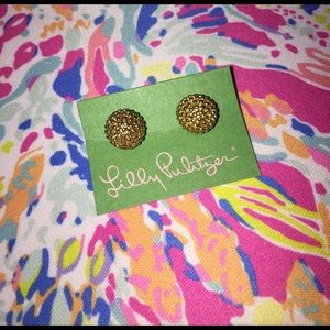 Lilly Pulitzer gold stud earrings Lilly Pulitzer gold stud earrings