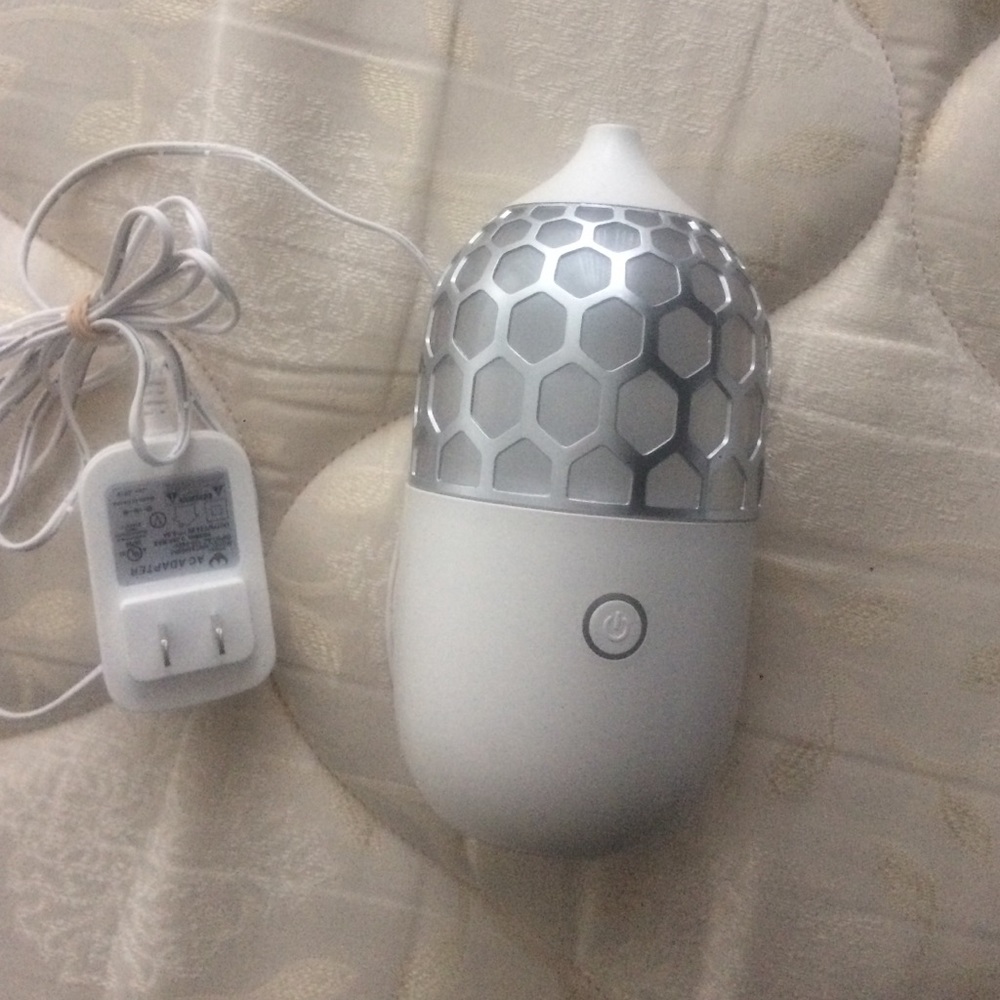 Aromatherapy diffuser