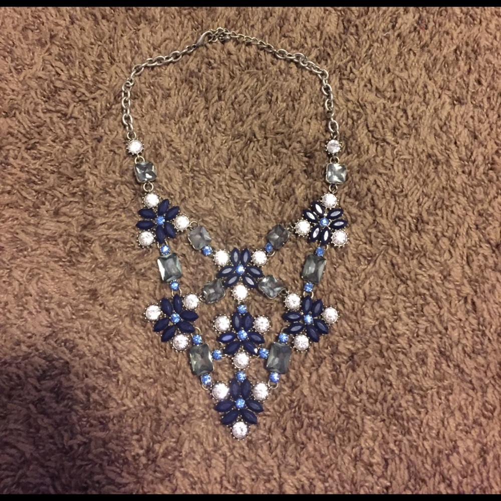 Worn ONLY 1 TIME. Adjustable Blue Stone Necklace.