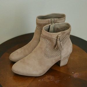 Ankle boots