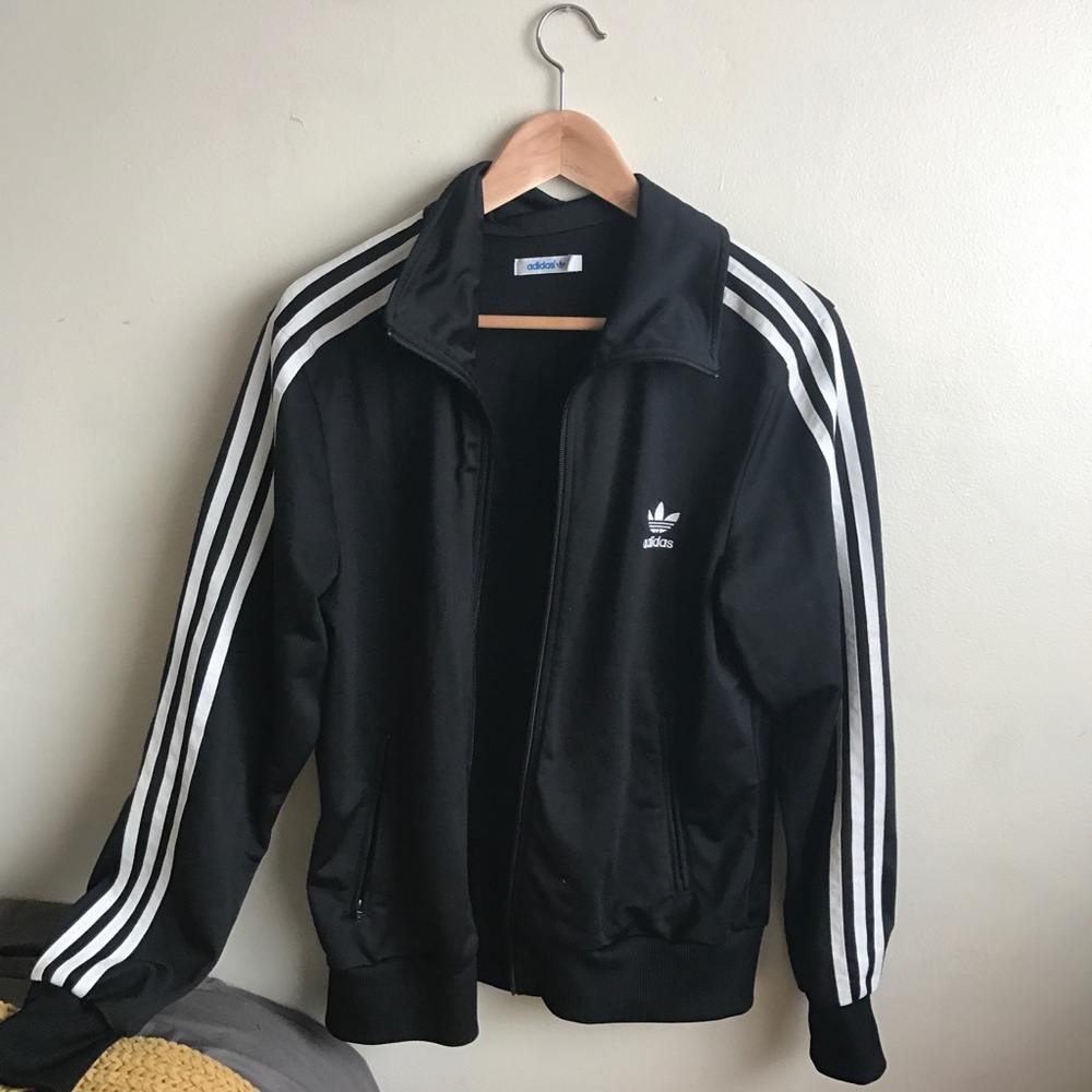 ADIDAS TRACK JACKET 🖤🖤