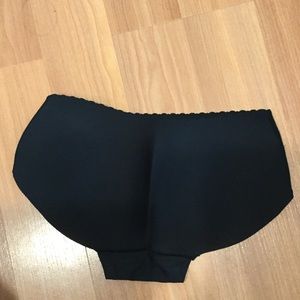 Black butt pads shape wear