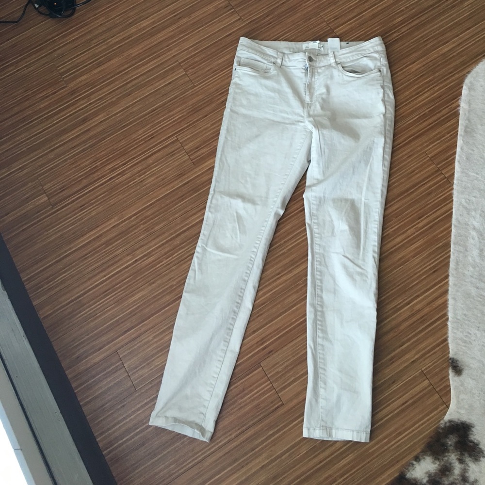 Tan/khaki jeans