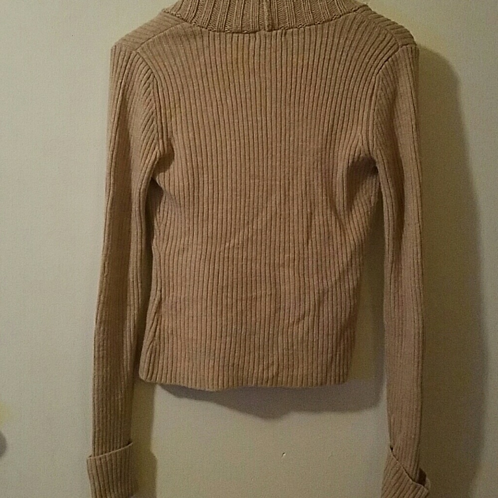 Sweater - Picture 2 of 2