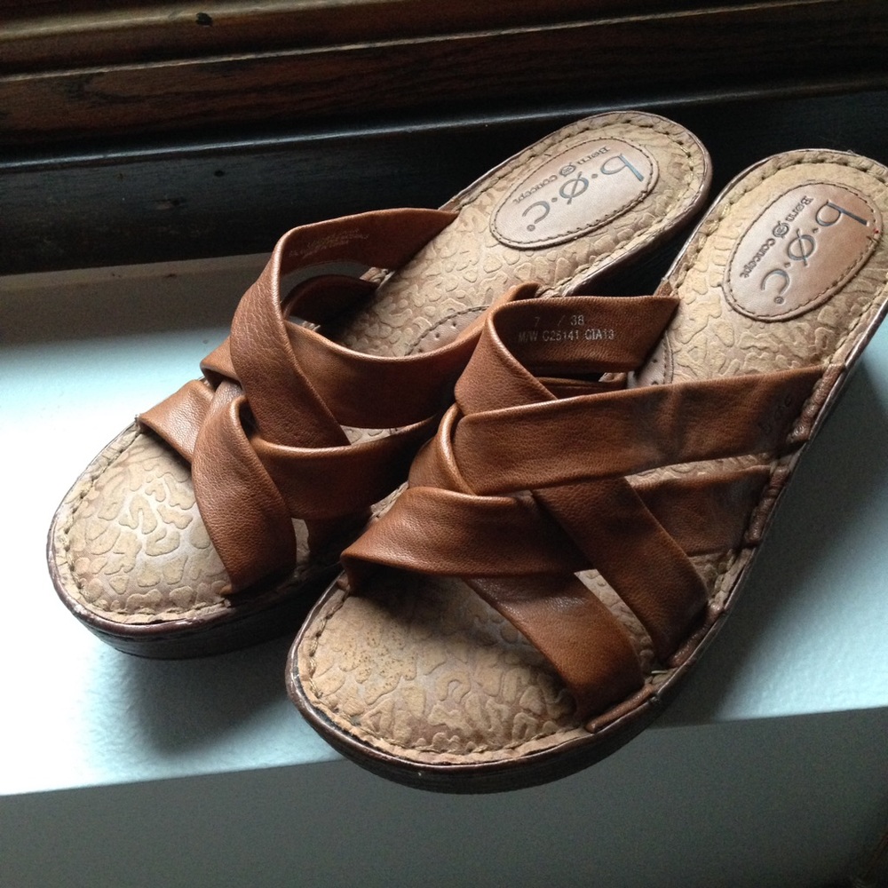 b.o.c platform sandals size 7