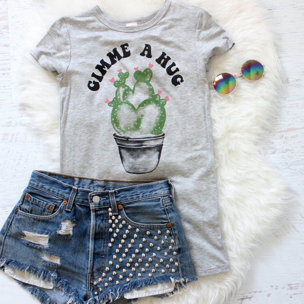 Gimme A Hug Short Sleeve Funny Cactus Graphic Tee - Picture 2 of 3