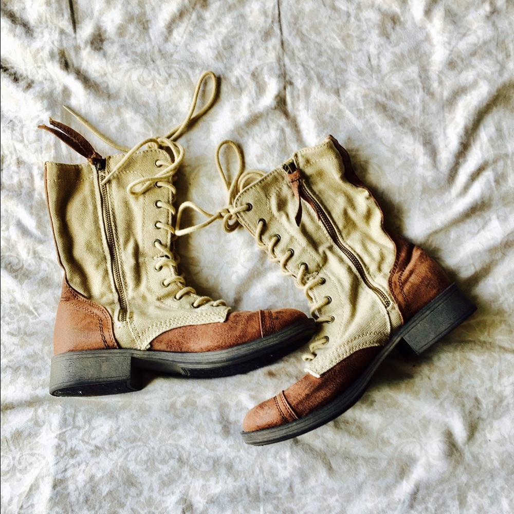 Roxy boots!