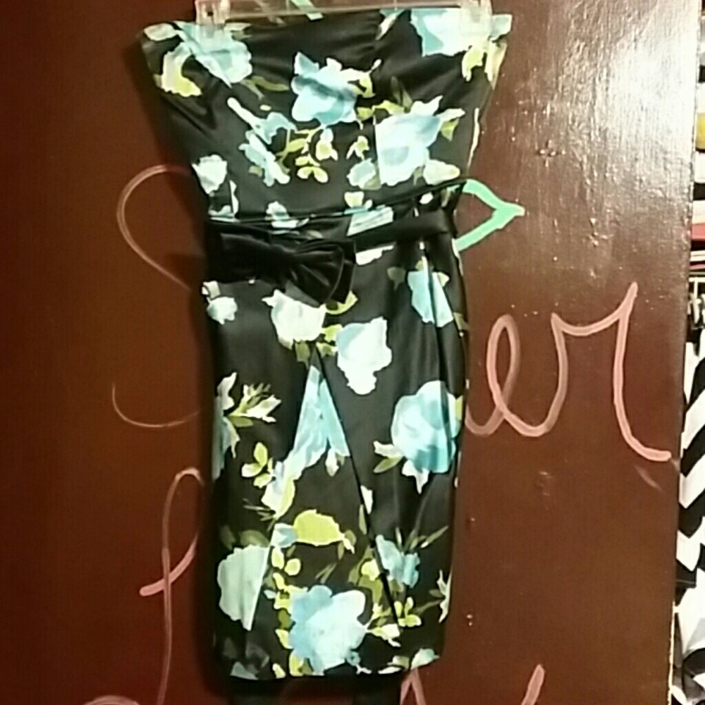 Dress rose print size 7