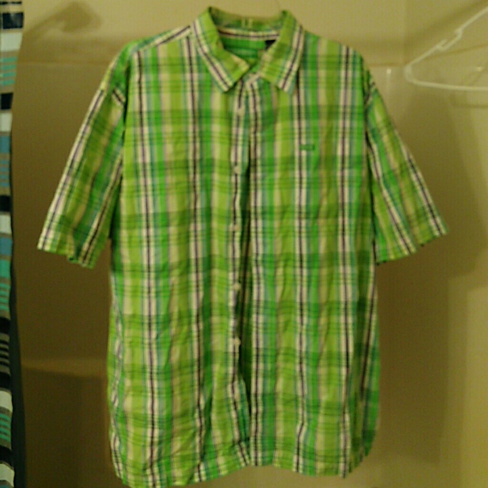 Enyce green button down short sleeved shirt.