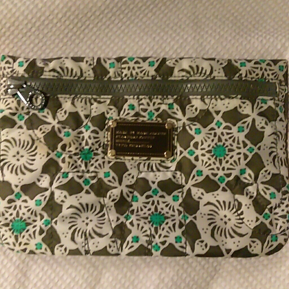 Makeup bag