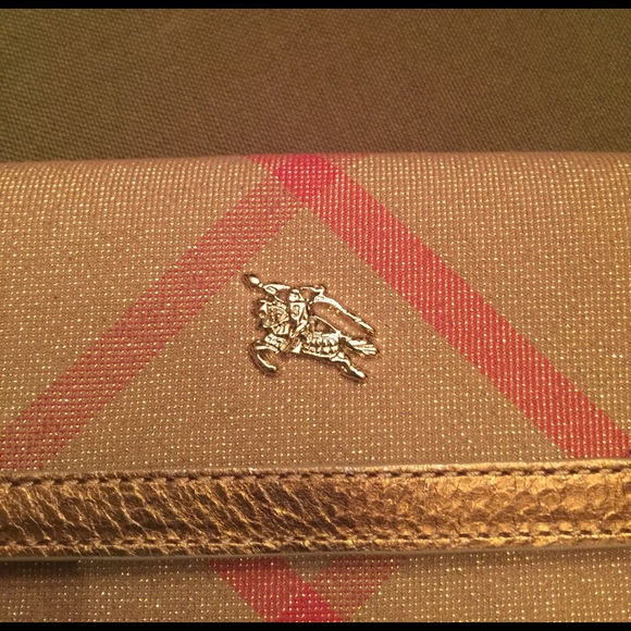 Burberry collections gold mini or wristlets - Picture 2 of 8