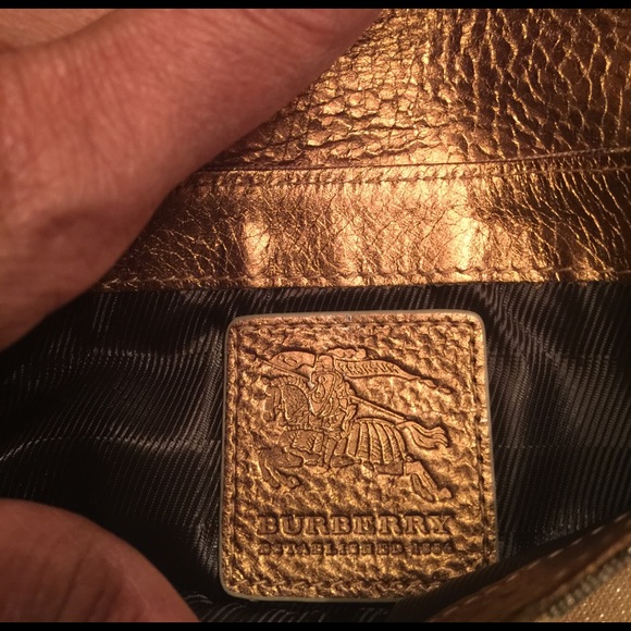 Burberry collections gold mini or wristlets - Picture 5 of 8