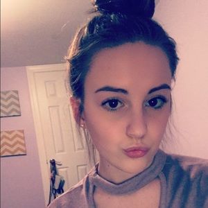 Meet your Posher, Lindsey