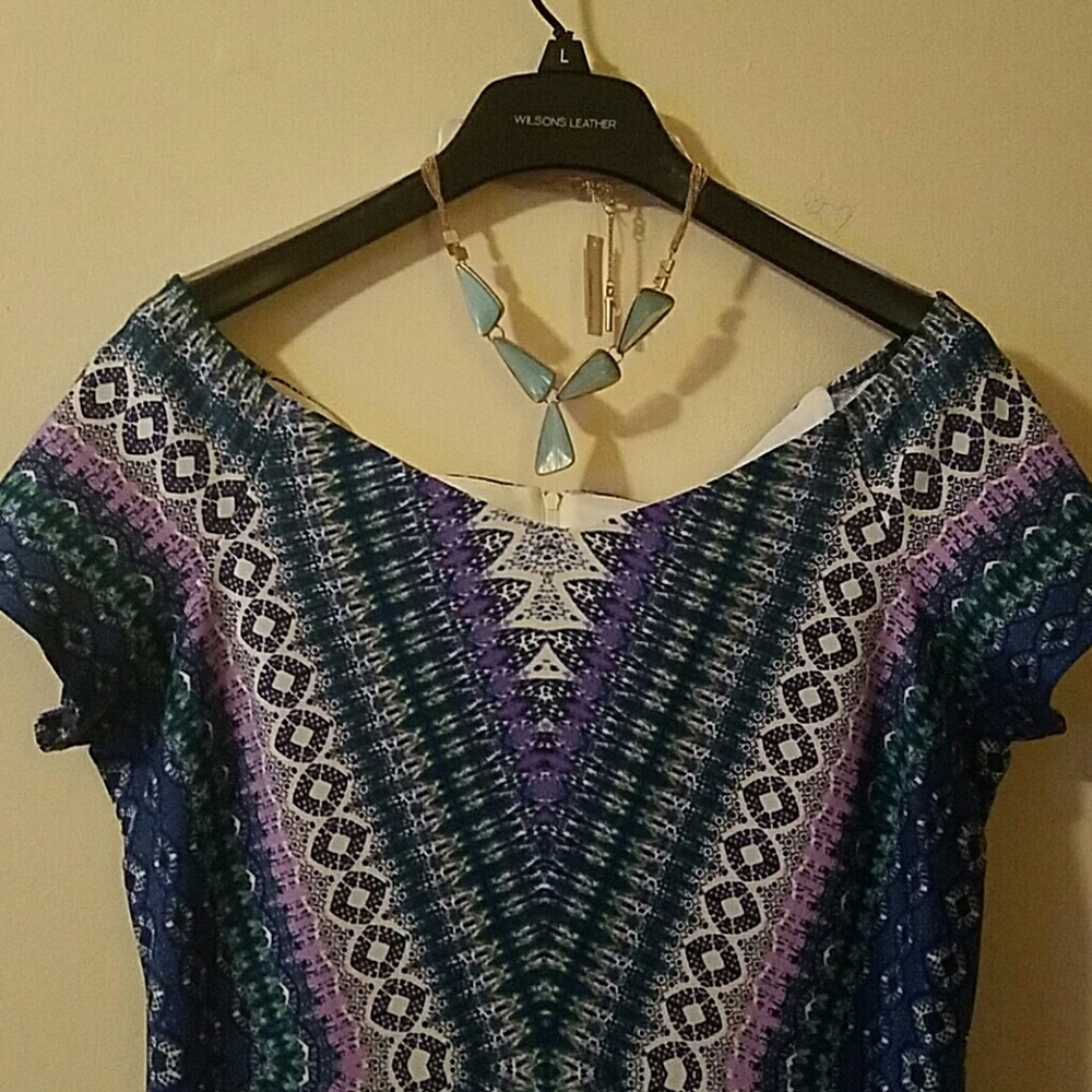 Dress - Picture 2 of 3