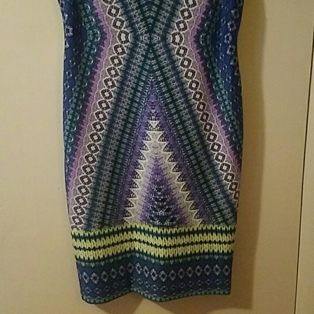 Dress - Picture 3 of 3