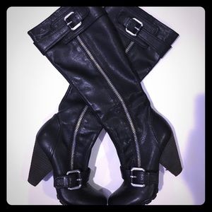 Vince Camuto Briva Leather Boots size 6